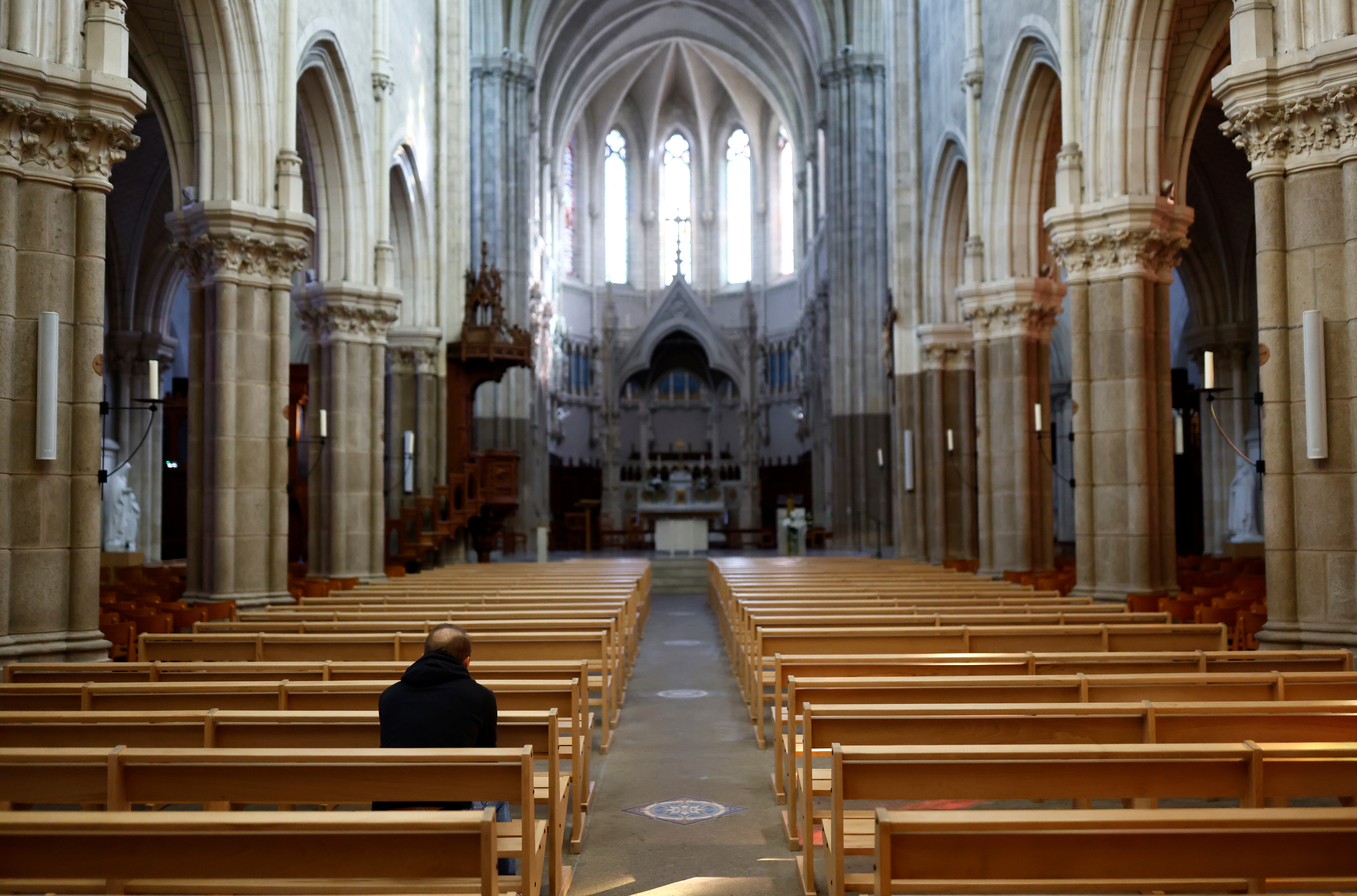 Des représentants de l’Église catholique française ont abusé sexuellement de 216 000 enfants en 70 ans