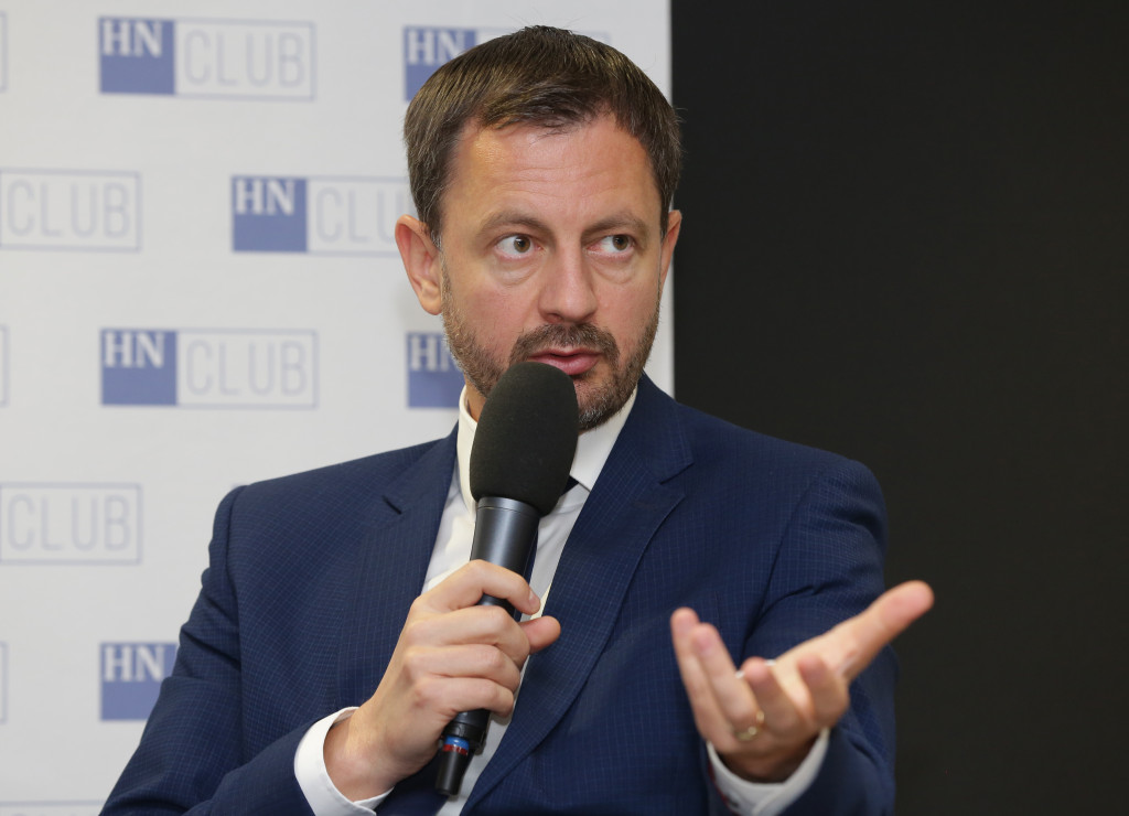 761d972b-71a8-446b-872d-d54fd1fc2810