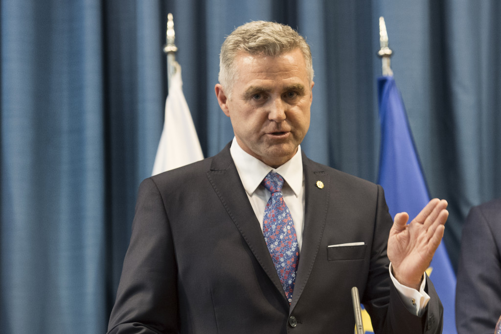 Bývalý policajný prezident Tibor Gašpar zostáva vo väzbe. Rozhodol o tom Najvyšší súd (ilu)