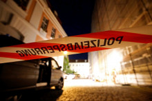 Výbuch podľa serveru focus.de prežil i samovražedný útočník, neskôr ale svojim zraneniam podľahol. Na mieste zasahovalo 350 záchranárov a hasičov, na radnici si zriadili operačné centrum.