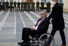 Český prezident zostáva v nemocnici. Jeho zdravotný stav mu neumožňuje pracovať naplno (ilu)