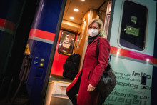 Rakúska ministerka cestovala na klimatickú konferenciu vlakom. Cesta jej trvala až 72 hodín (ilu)