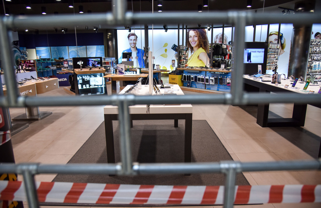 c4b209ec-f6a9-4475-9e1d-0e45173fe13f