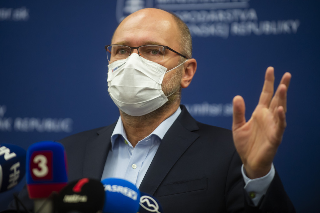 Richard Sul&iacute;k si m&ocirc;že vyd&yacute;chnuť. O funkciu ministra hospod&aacute;rstva nepri&scaron;iel 