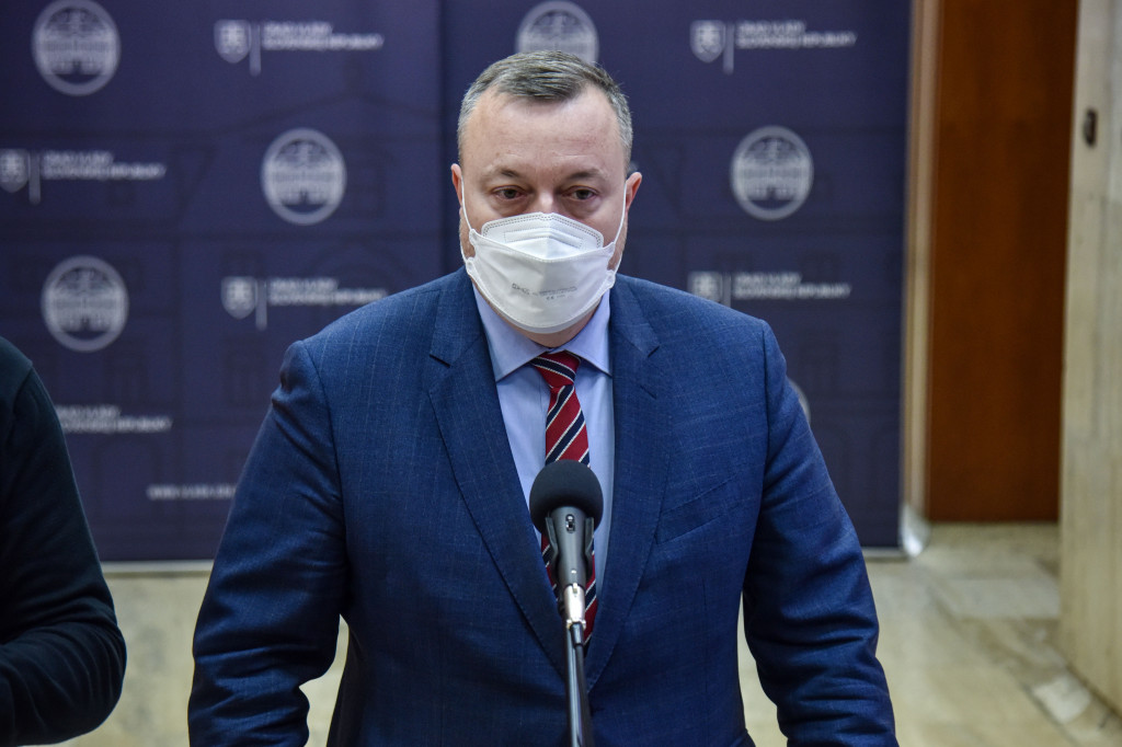 3afa8ff4-bcd1-4fdb-8c73-d93269c019ab