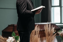 Čítanie na pohrebe