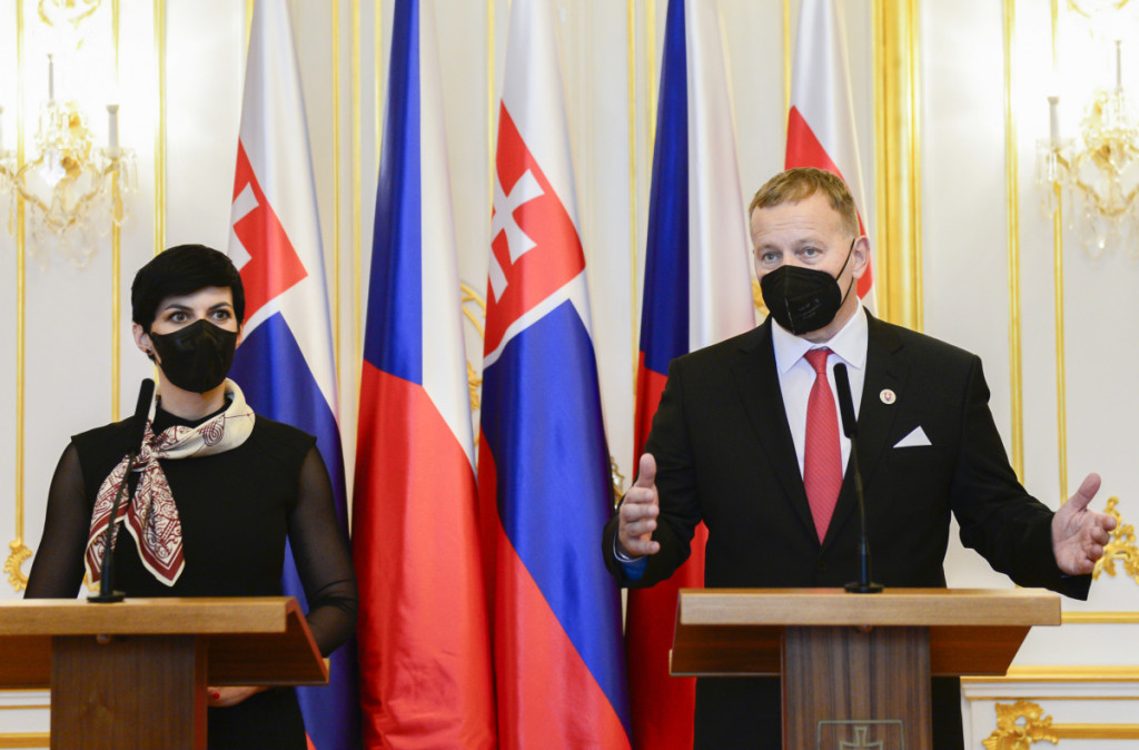 c7ff5d88-2298-432e-add9-2b0795853ac5