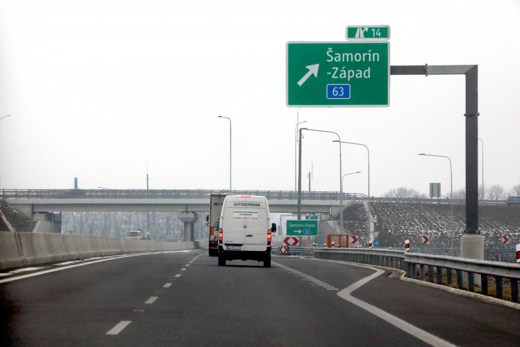 c8e1d20f-35d5-4637-82a1-6ecdfec5c181