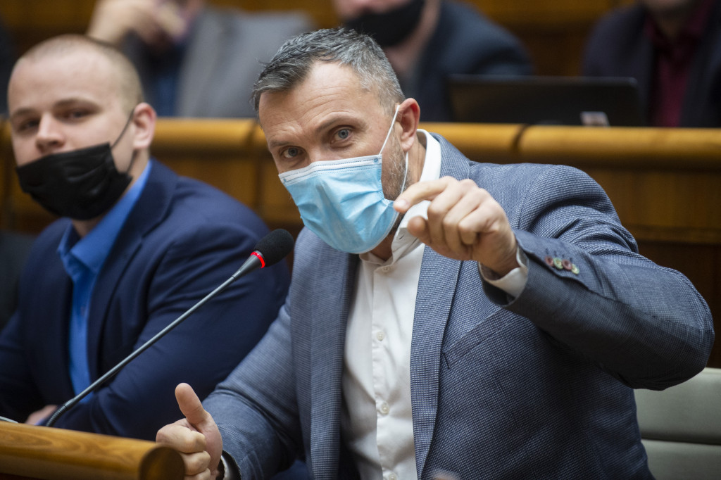 778123e2-62ff-46a4-ae03-6a8736781714