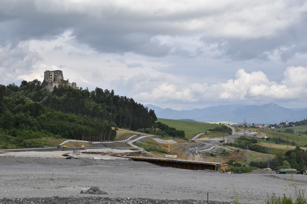 8c1f4ce0-5f3b-435b-ac83-45786daea525