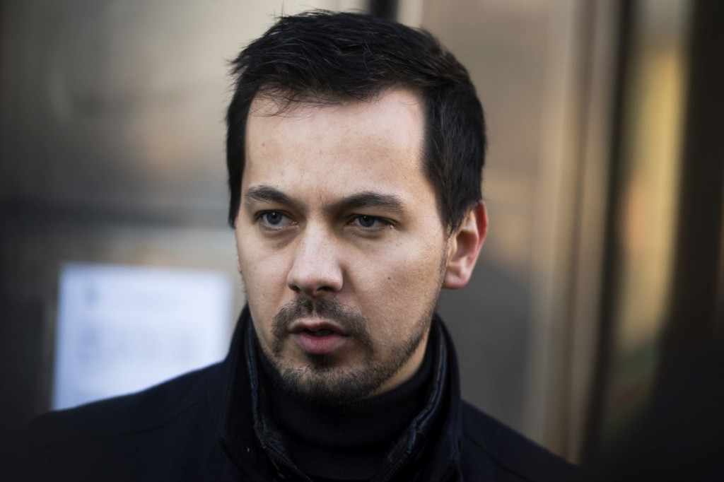 cba91b1b-362f-40df-b683-75f88b91d5f0