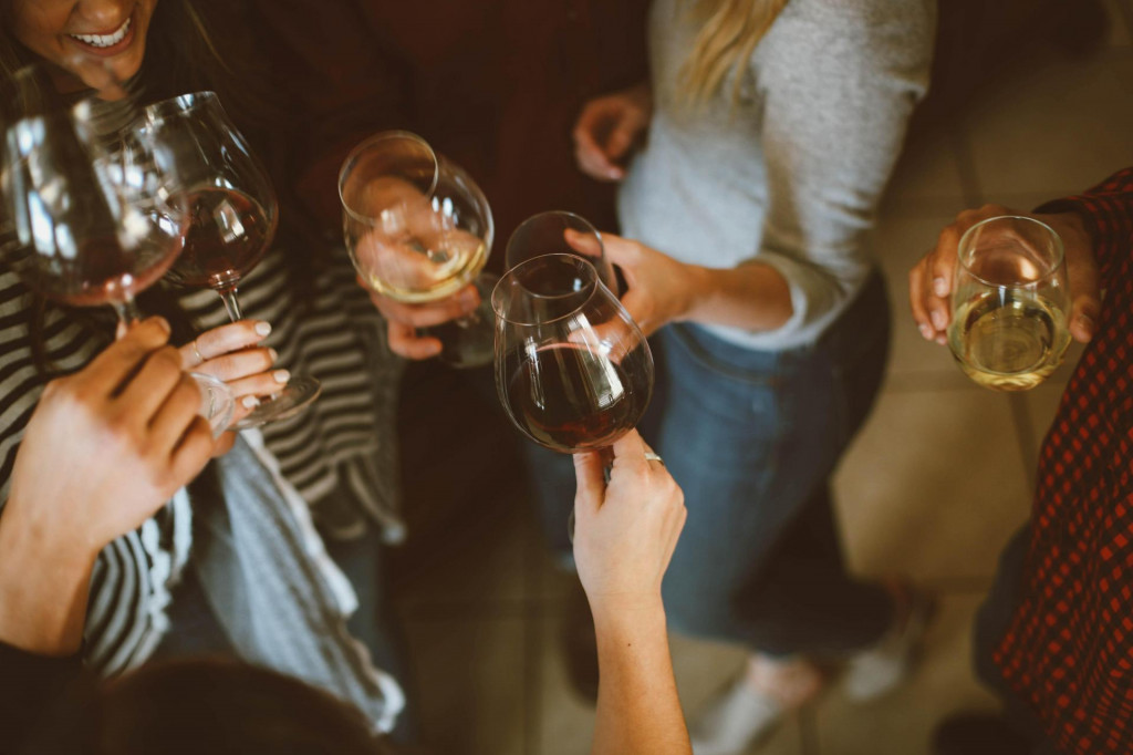 Červené alebo biele. Ktorý druh vína je zdraviu prospešnejší?
