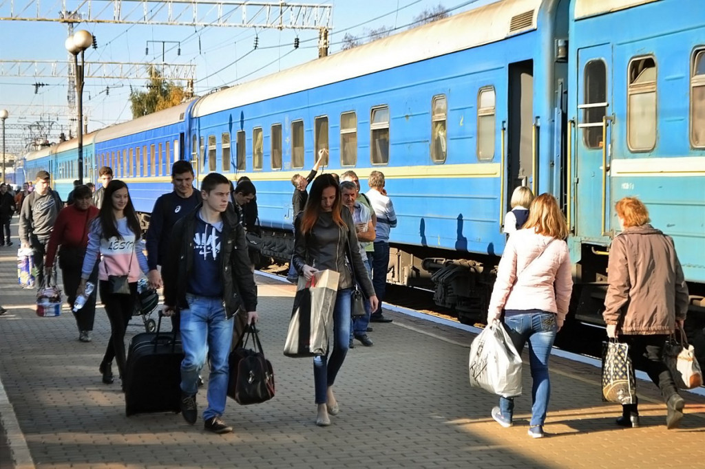 Ukrajinské vlaky sú zvyčajne veľmi dlhé a úplne plné.
