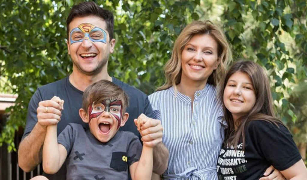 Krásna rodina ukrajinského prezidenta, ešte v čase, keď boli všetci plní nádeje a šťastia
