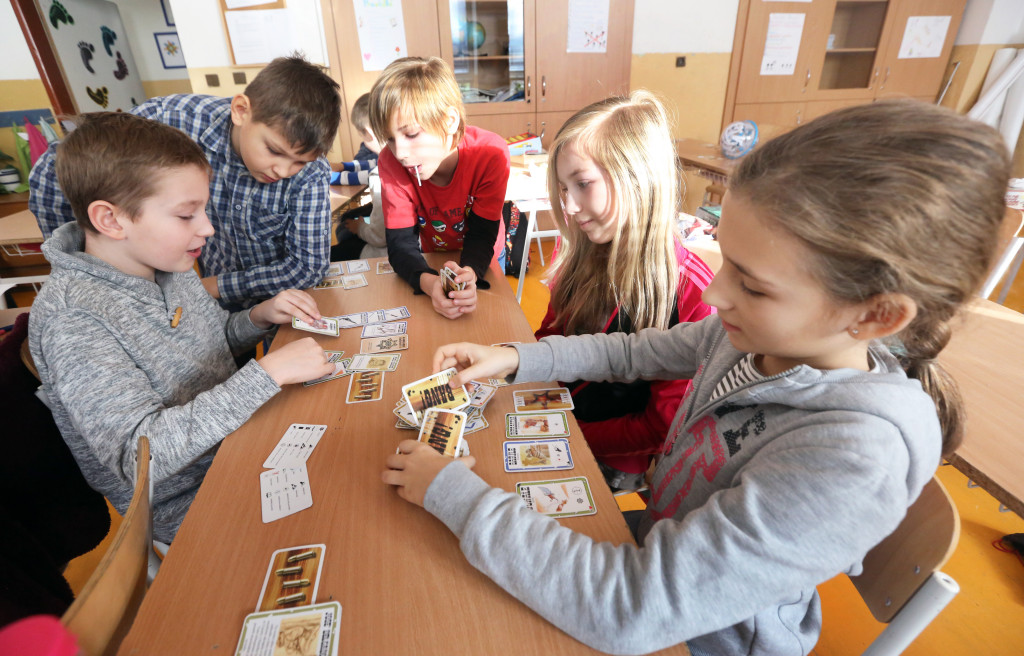 5dc7df8e-0839-4da0-be77-485951a77c77