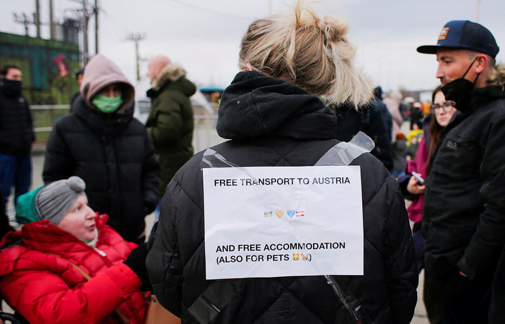 a7938042-cd85-413e-bbb8-017b3e0c7426