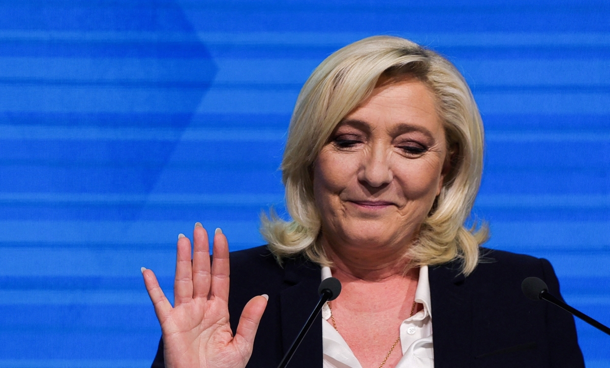 Le Pen ne poussera pas la France à quitter l’Union européenne