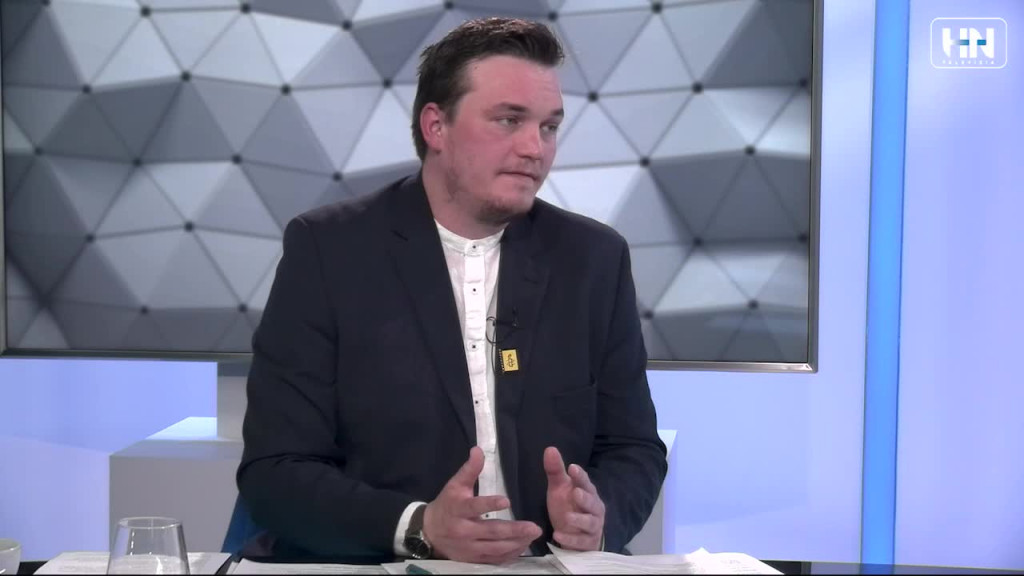 9f18351f-3116-4d96-9d9d-e130d979d89b