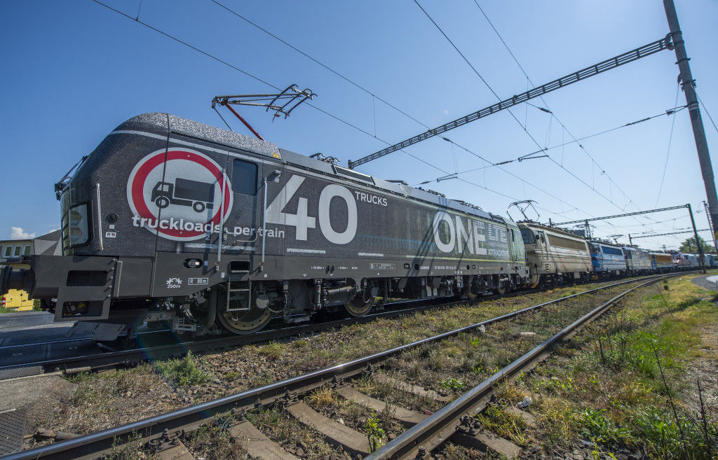 e7aaa0a1-42d2-4052-9f1a-24ebe71a81f8