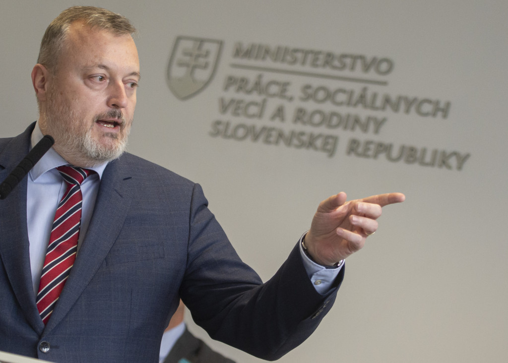 13aa9b2e-ea6c-441a-827a-222ff3ca241e