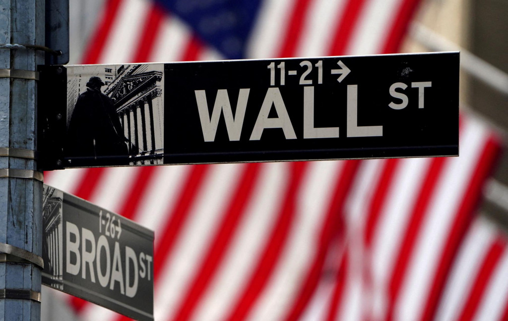 Obchodníci na Wall Streete sa zjavne boja inflácie a rastúcich úrokov viac ako pred dvoma rokmi nastupujúcej pandémie. SNÍMKA: Reuters