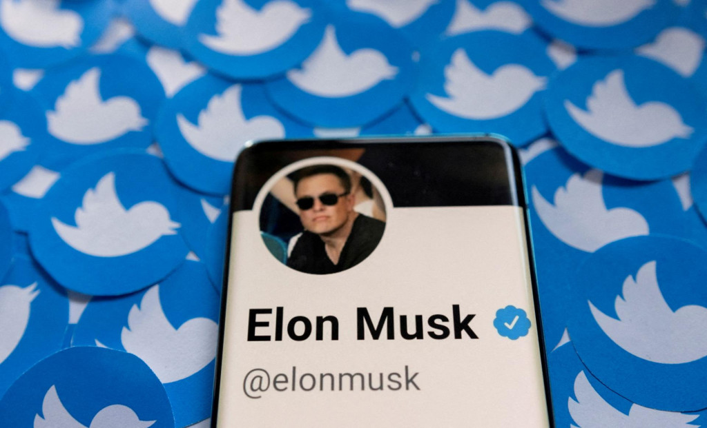 Elon Musk prejavil záujem o kúpu sociálnej siete Twitter. FOTO: Reuters