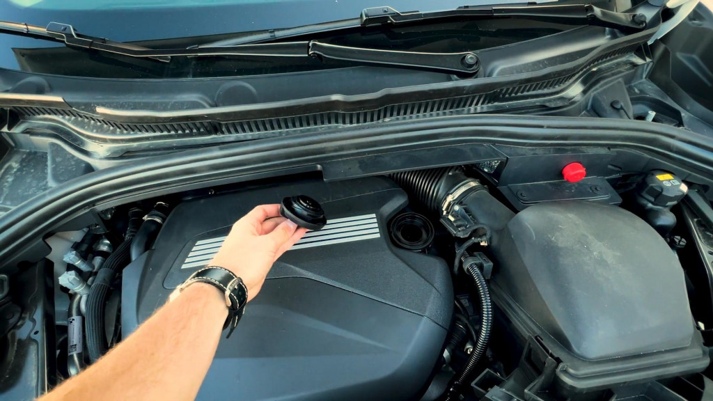 Kvapaliny ako olej, chladiaca zmes či brzdov&aacute; kvapalina s&uacute; neodmysliteľnou s&uacute;časťou spr&aacute;vnej funkcie motora a ďal&scaron;&iacute;ch s&uacute;čast&iacute; auta. To v&scaron;ak nie je v&scaron;etko.