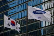 &lt;p&gt;Logo spoločnosti Samsung. FOTO: Reuters&lt;/p&gt;