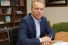 Ľubomír Andrassy sa stal šéfom Najvyššieho kontrolného úradu. FOTO: HN/Peter Mayer