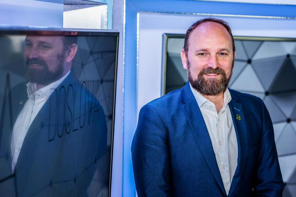 Jozef Viskupič- HN telev&iacute;zia SN&Iacute;MKA: Miroslava Spodniakov&aacute;