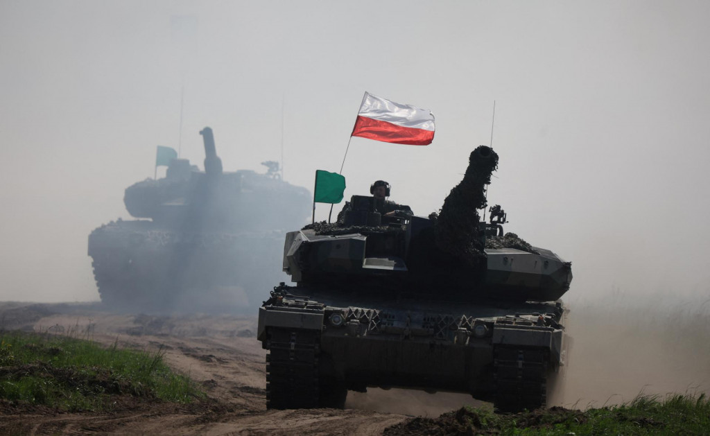 &lt;p&gt;Poľské tanky nemeckej proveniencie Leopard 2PL. FOTO: Reuters&lt;/p&gt;