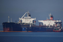 &lt;p&gt;Tanker prevážajúci ropu, ilustračný obrázok. FOTO: Reuters&lt;/p&gt;