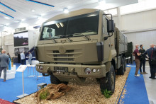 Stredné nákladné vozidlo Tatra Tactic na podvozku 6x6, ktoré spoločnosť Tatra Defence Slovakia predstavila na veľtrhu obrannej techniky IDEB 2021