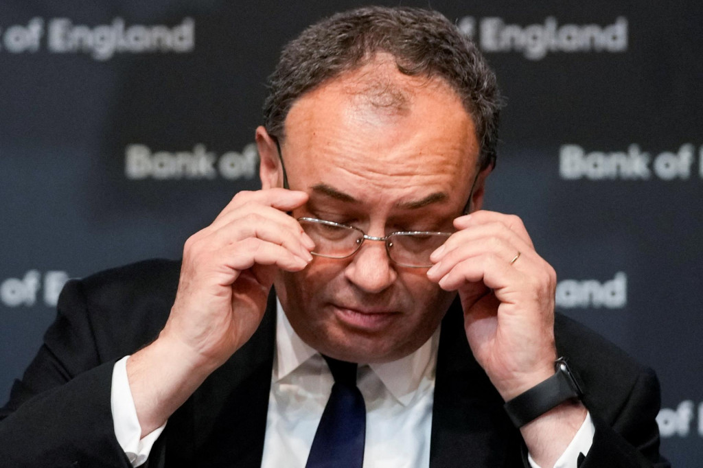Keď príde menová kríza, guvernérovi Bank of England Andrewovi Baileymu asi vypadnú oči z jamiek. FOTO: Reuters