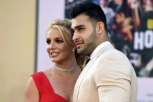 Britney Spearsová sa vo štvrtok vydala za svojho dlhoročného partnera, o 12 rokov mladšieho herca iránskeho pôvodu Sama Asghariho. SNÍMKA: TASR/AP