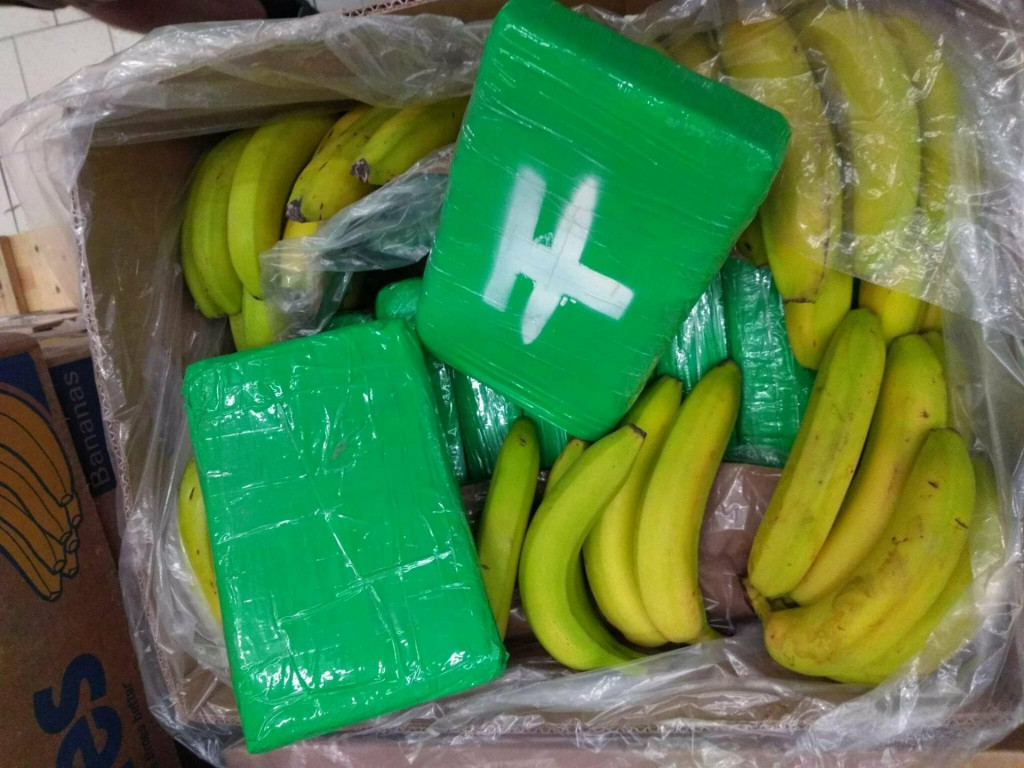 Kokaín v škatuliach s banánmi.