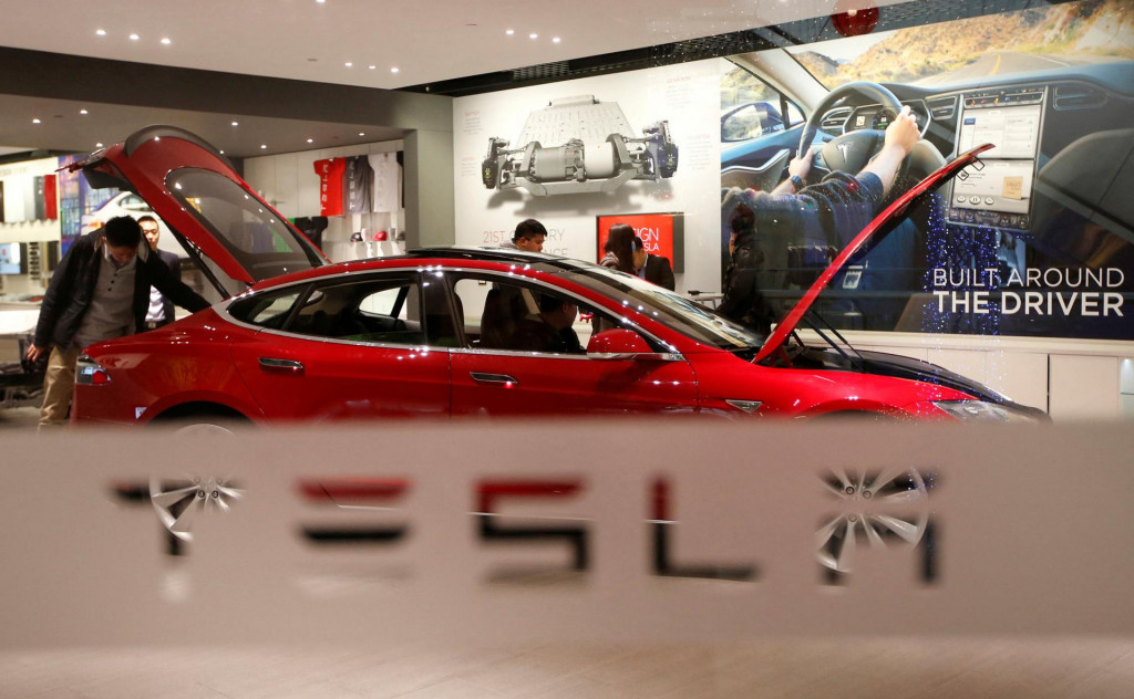 &lt;p&gt;Model auta Tesla. FOTO: REUTERS&lt;/p&gt;