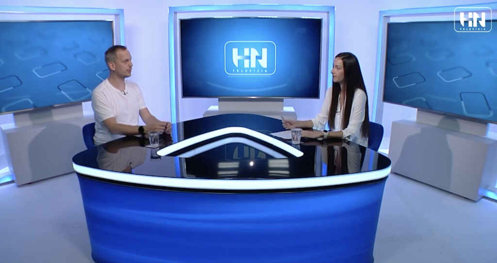 Diskusia - Ako si vybrať smart hodinky? V &scaron;t&uacute;diu HN telev&iacute;zie n&aacute;m o situ&aacute;cii na trhu porozpr&aacute;val Roman Kadlec z magaz&iacute;nu TouchIT.