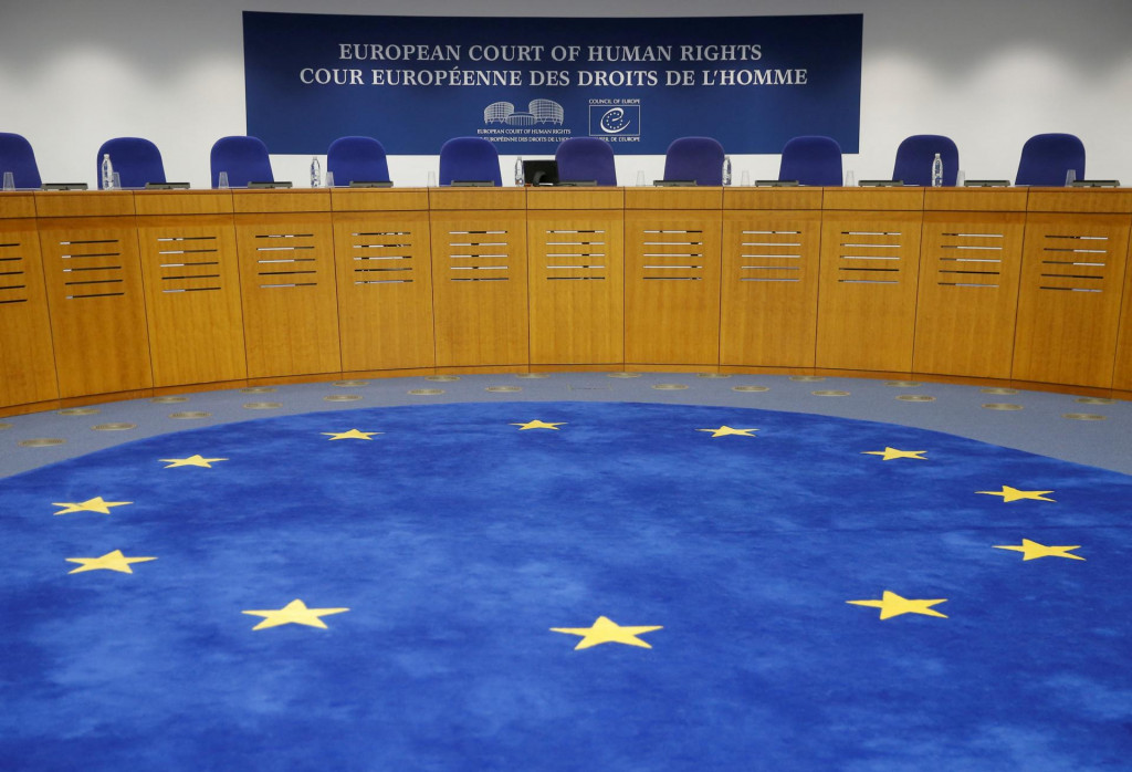 Ilustračná foto súdnej siene Európskeho súdu pre ľudské práva vo francúzskom Štrasburgu. FOTO: REUTERS/Vincent Kessler