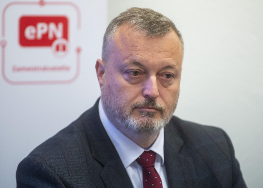 Minister pr&aacute;ce, soci&aacute;lnych vec&iacute; a rodiny Milan Krajniak (Sme rodina). FOTO: TASR