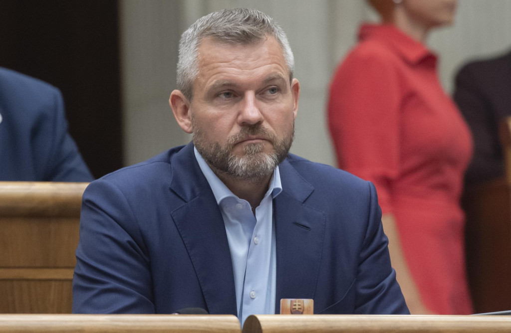 L&iacute;der mimoparlamentn&eacute;ho Hlasu-SD a expremi&eacute;r Peter Pellegrini počas sch&ocirc;dze parlamentu. FOTO: TASR/Martin Baumann
