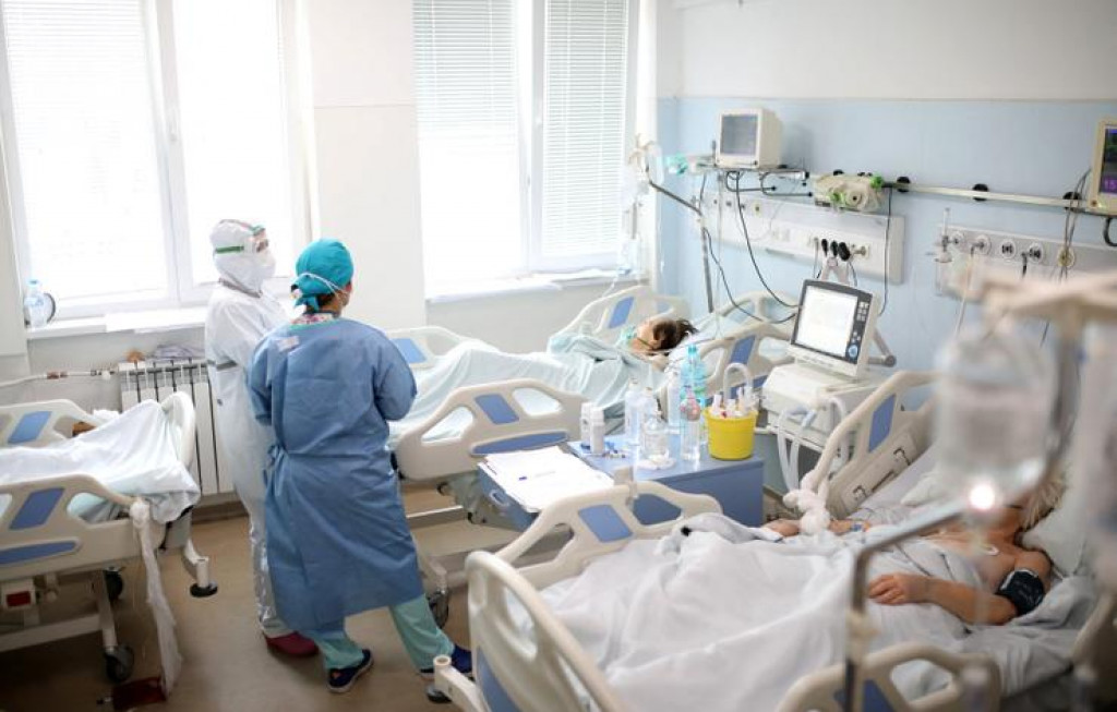 &lt;p&gt;V Nemecku už päť dní po sebe stúpa počet pacientov ležiacich v nemocniciach. FOTO: TASR/AP&lt;/p&gt;