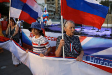 Ruské vlajky. FOTO: Reuters