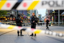 Policajní príslušníci v Osle. FOTO: Reuters