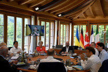 &lt;p&gt;Rokovanie lídrov skupiny G7. FOTO: Reuters&lt;/p&gt;