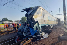 Vysokorýchlostný vlak Pendolino po nehode v Bohumíne v Českej republike. FOTO: TASR/AP