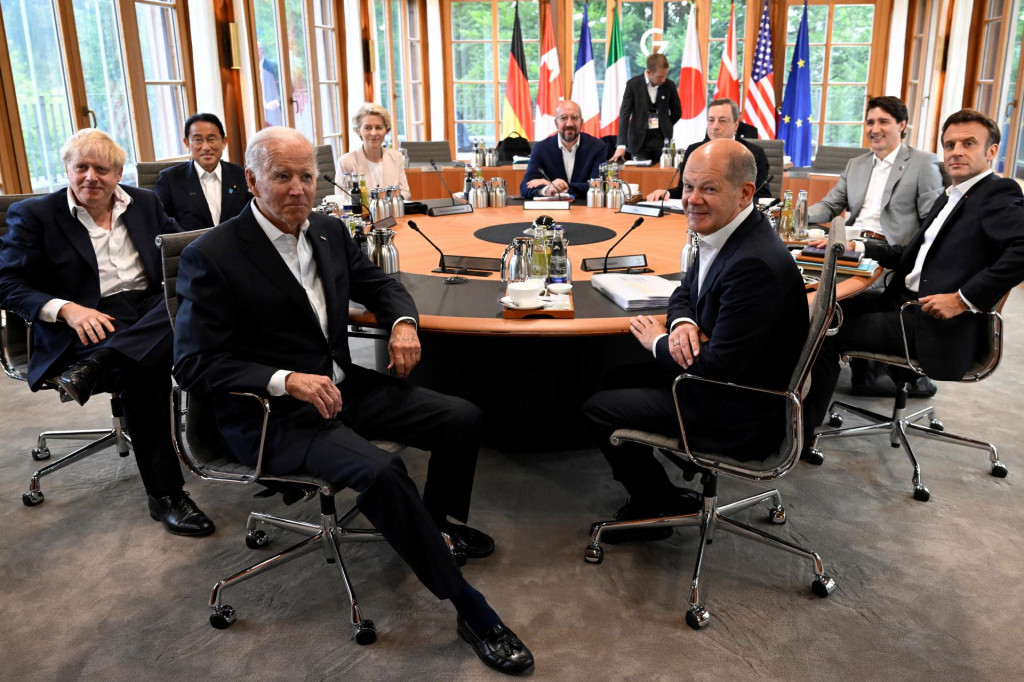 &lt;p&gt;Lídri krajín skupiny G7 sa stretli na zámku Elmau v Bavorsku. FOTO: Reuters&lt;/p&gt;