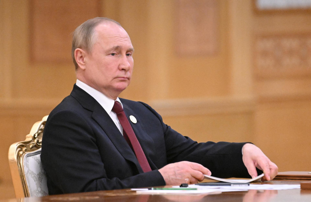 &lt;p&gt;Ruský prezident Vladimir Putin sa zúčastňuje Kaspického summitu v Turkménsku. FOTO: Reuters&lt;/p&gt;