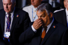 &lt;p&gt;Maďarský premiér Viktor Orban sa zúčastňuje okrúhleho stola prvého stretnutia summitu NATO v Madride. FOTO: Reuters &lt;/p&gt;