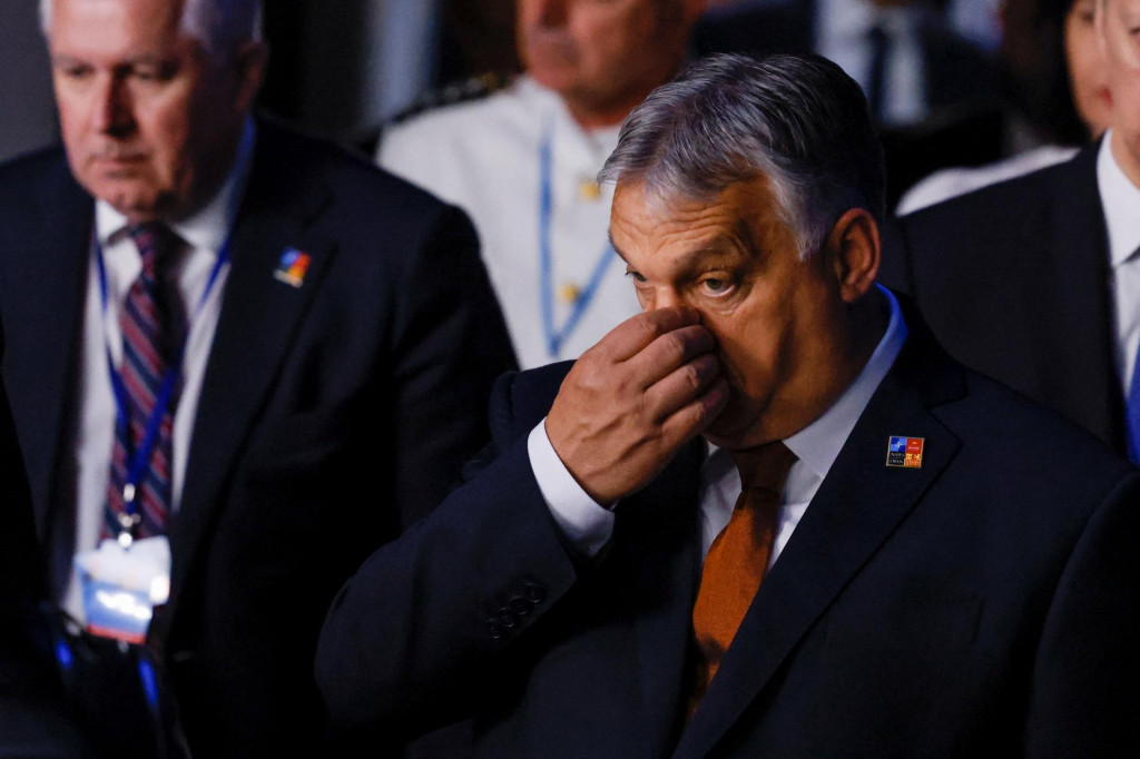 Maďarský premiér Viktor Orban sa zúčastňuje okrúhleho stola prvého stretnutia summitu NATO v Madride. FOTO: Reuters 